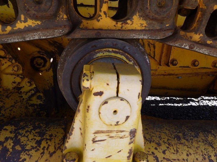 caterpillar-d6-image-21