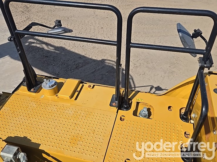 2019-caterpillar-336-image-67