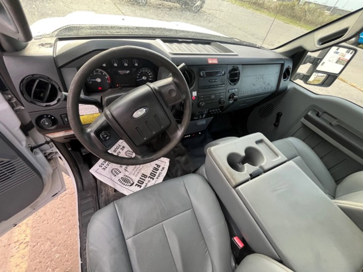 2013-ford-f350-image-18