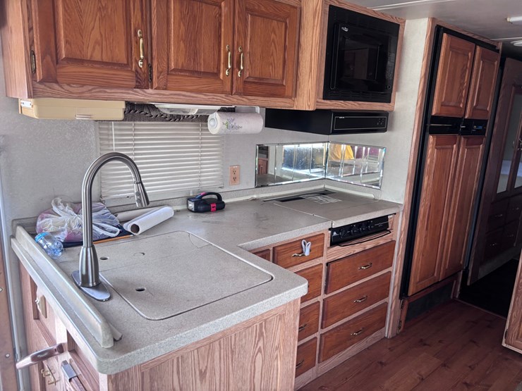 #1339-•-2001-holiday-rambler-endeavor-rv-image-21
