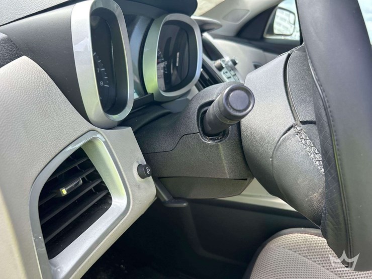 2014-chevrolet-equinox-image-16