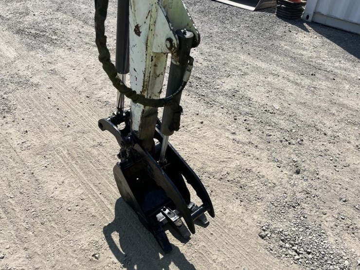 2007-bobcat-323j-image-10