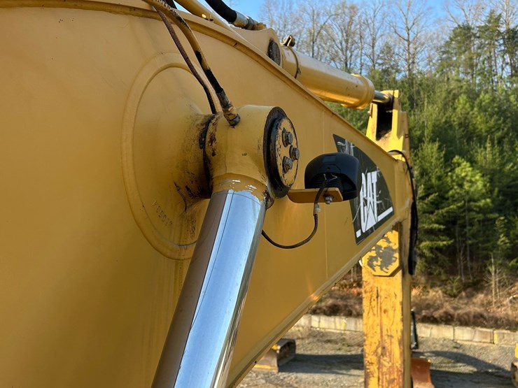 2004-caterpillar-321c-image-34