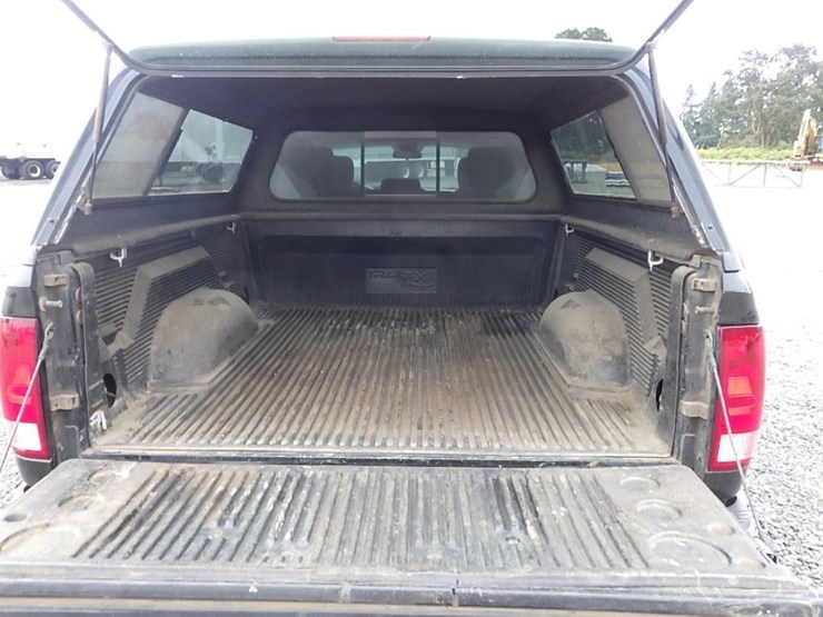 2017-dodge-2500-image-18