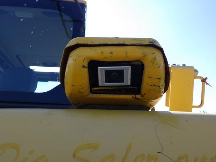 komatsu-pc88mr-10-image-25