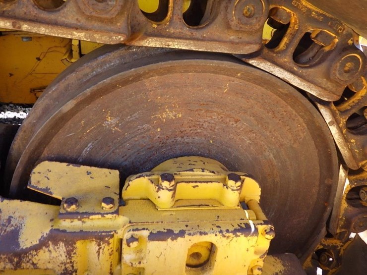 caterpillar-d6-image-23