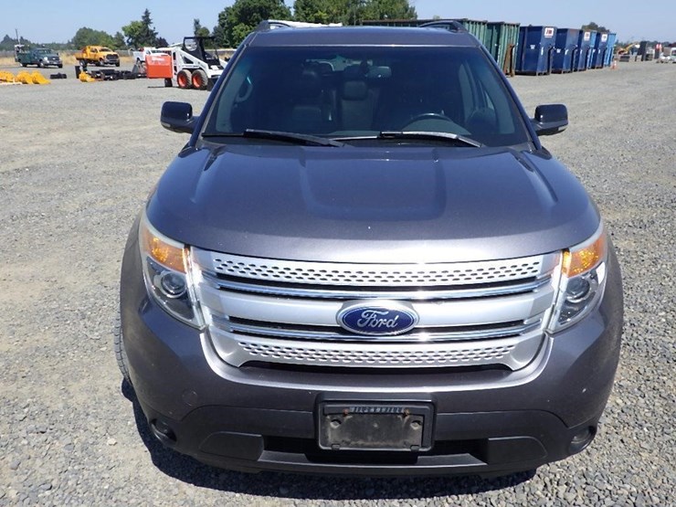 2013-ford-explorer-image-8