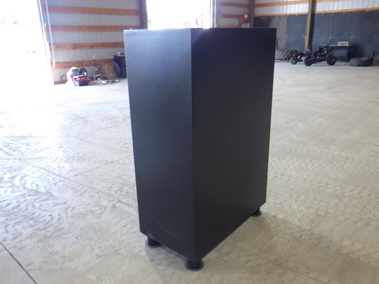 fireproof-gun-safe-40-gun-capacity-image-2