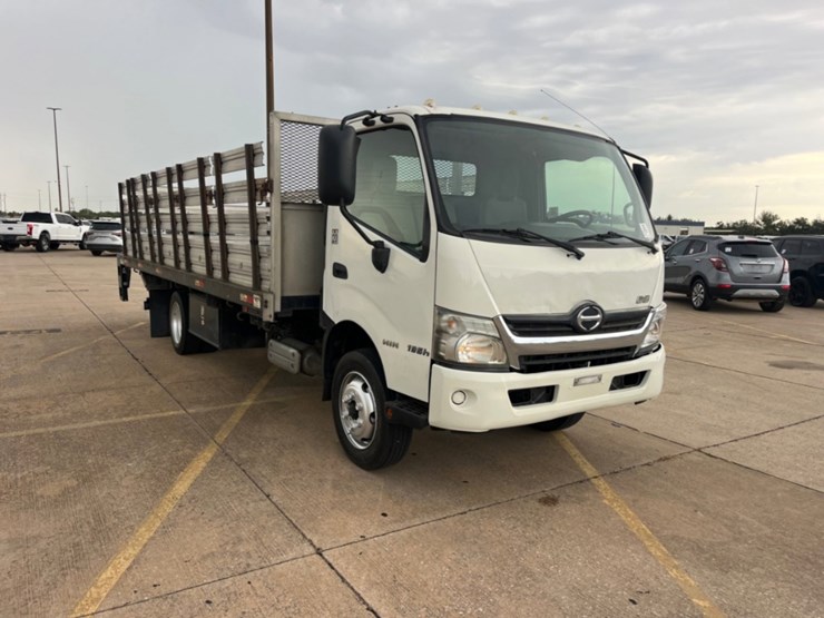 2013-hino-195-image-3