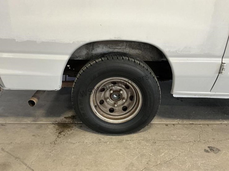 1999-ford-cargo-image-8