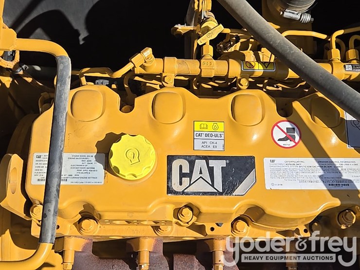 2019-caterpillar-336-image-65