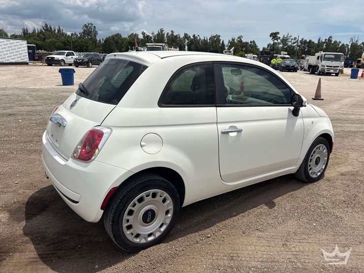 2012-fiat-500-image-3
