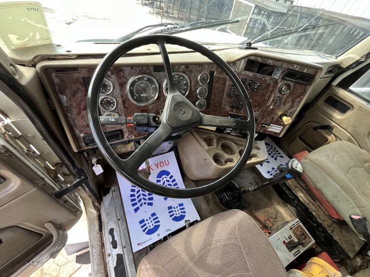 2005-international-paystar-5600i-image-17