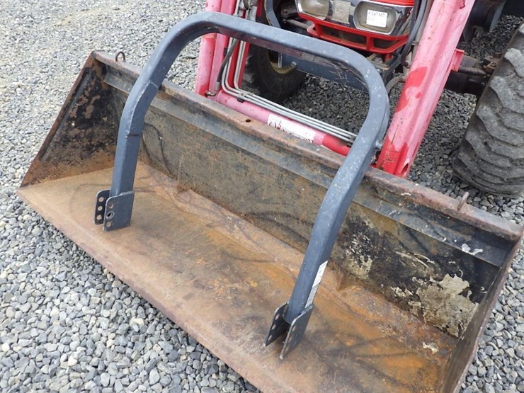 century-3647-tractor-loader-image-9