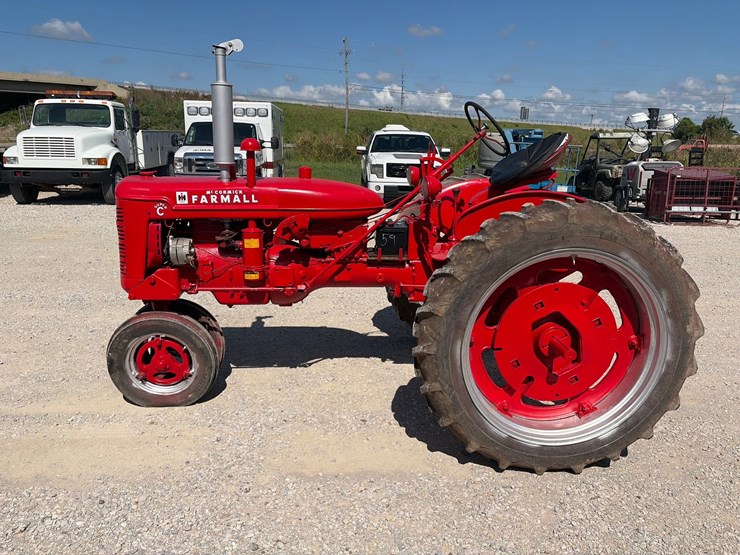 #203-•-farmall-super-c-image-3