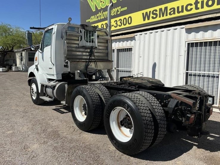 2008-sterling-lt8500-image-7