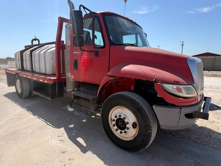 2011-international-durastar-4400-image-3