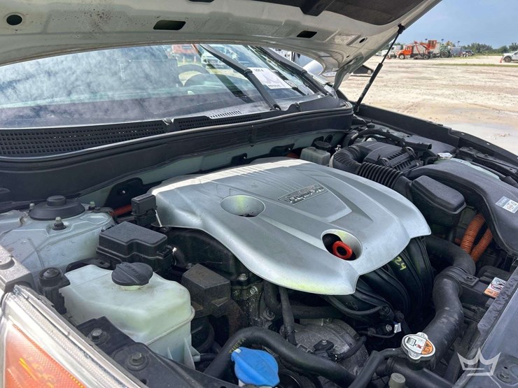 2015-hyundai-sonata-hybrid-sedan-image-9