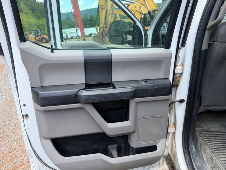 2017-ford-f350-image-84