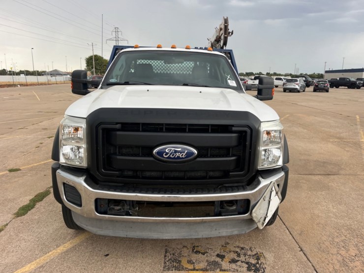 2011-ford-f550-image-2
