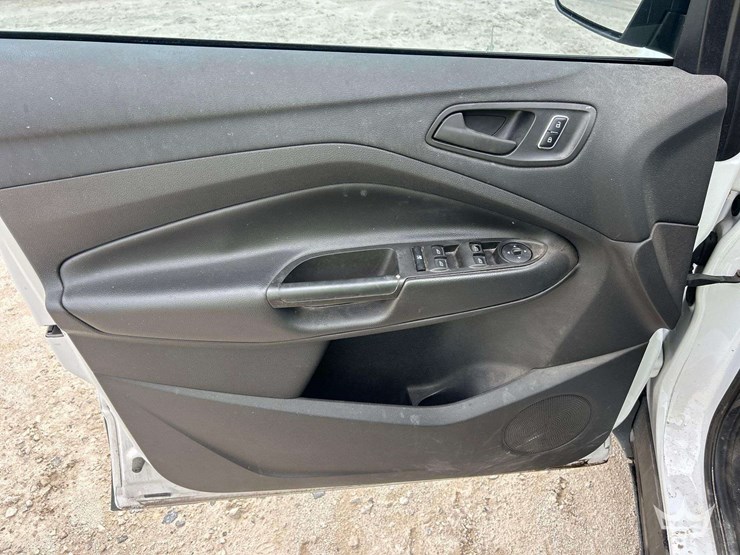 2016-ford-escape-image-11