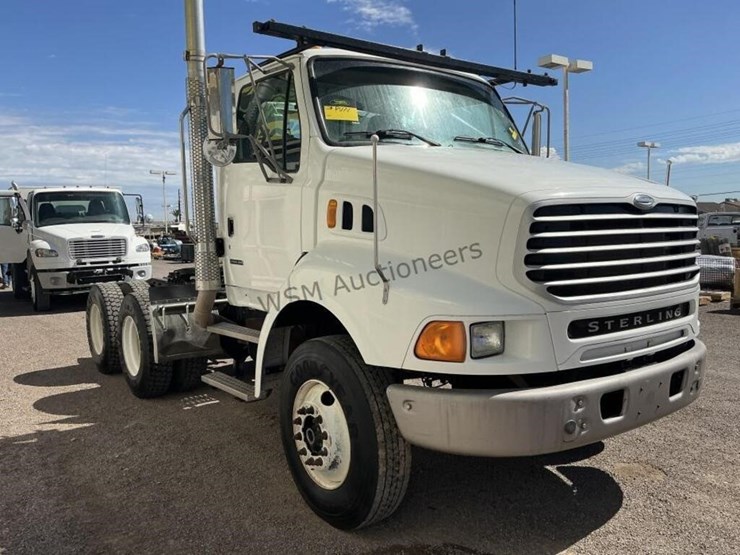 2008-sterling-lt8500-image-4
