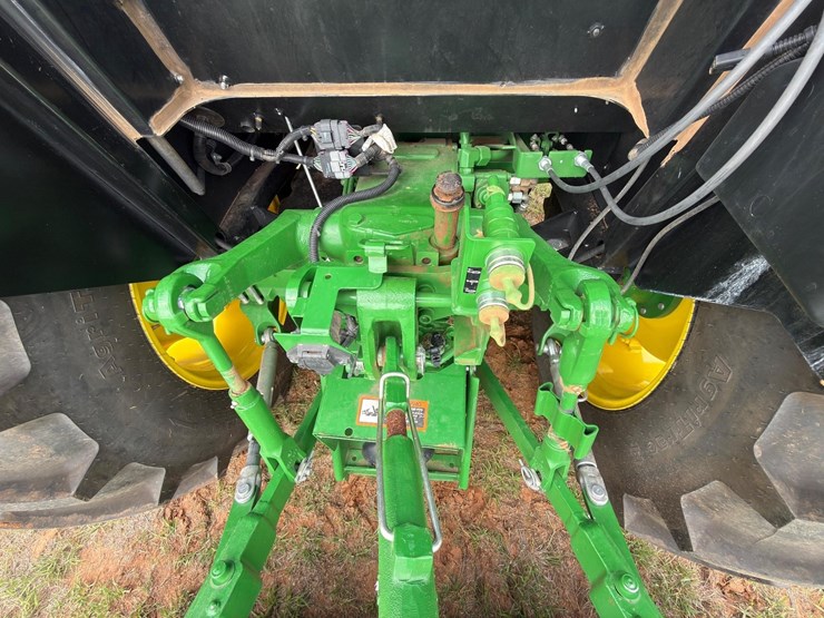2022-john-deere-5055e-image-22
