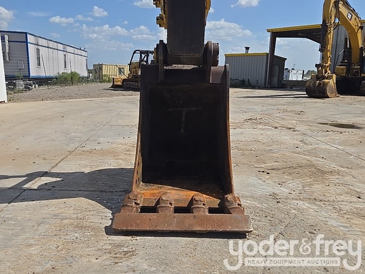 caterpillar-336-image-22
