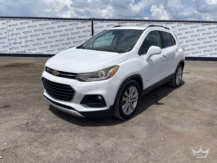 2018-chevrolet-trax-suv-image-1