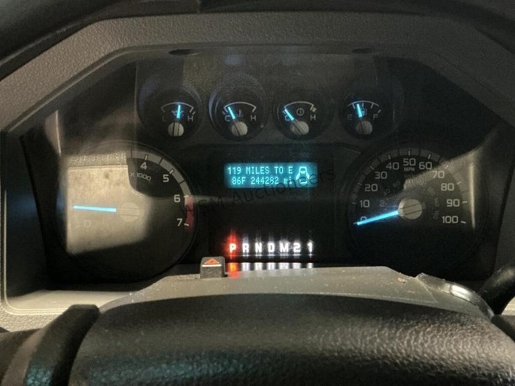 2015-ford-f350-image-21