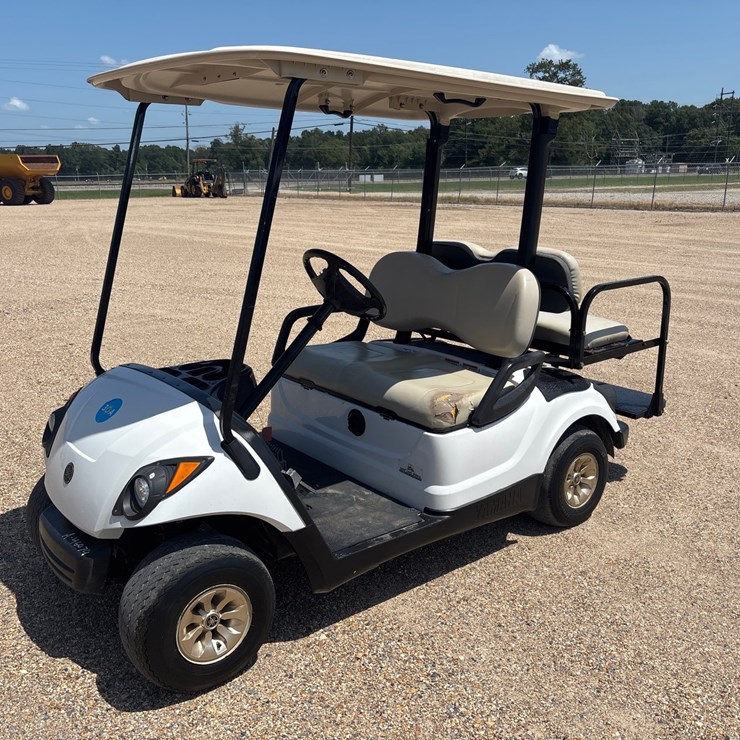 #81 • YAMAHA 48 VOLT GOLFCART
