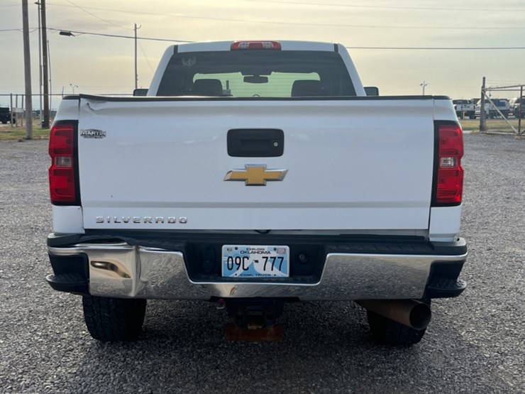 2018-chevrolet-silverado-2500hd-image-6