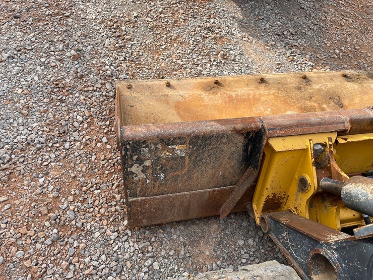 2019-deere-333g-image-11