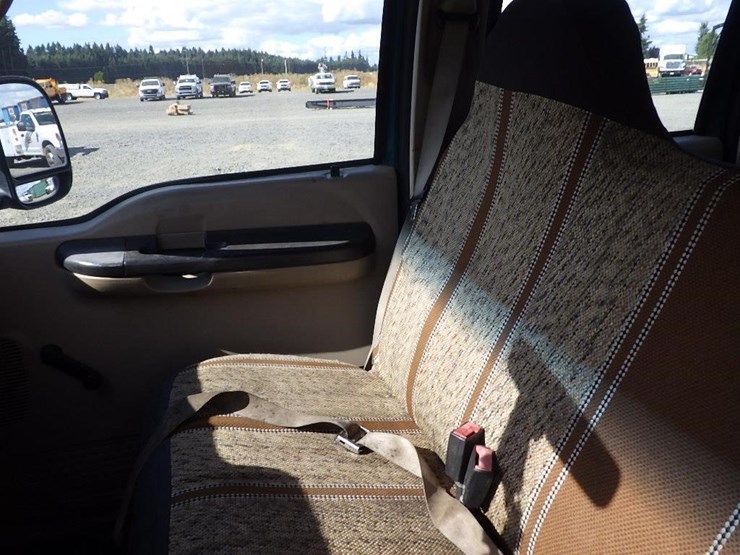 2005-ford-f450-image-42