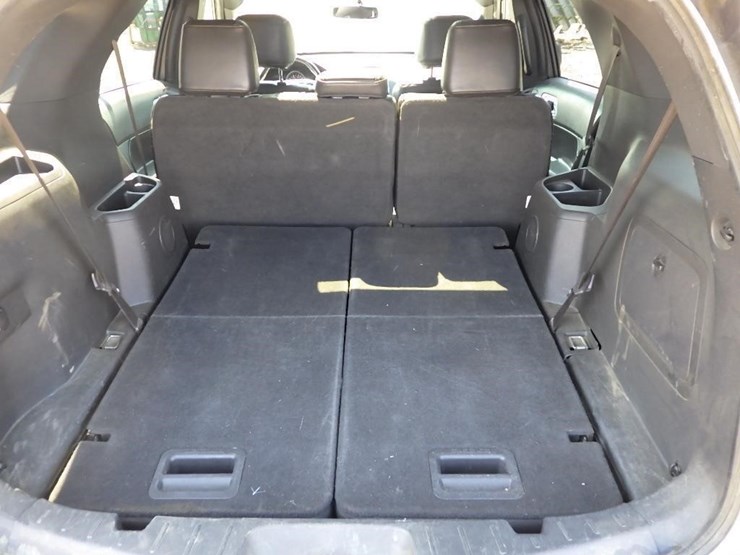 2013-ford-explorer-image-12