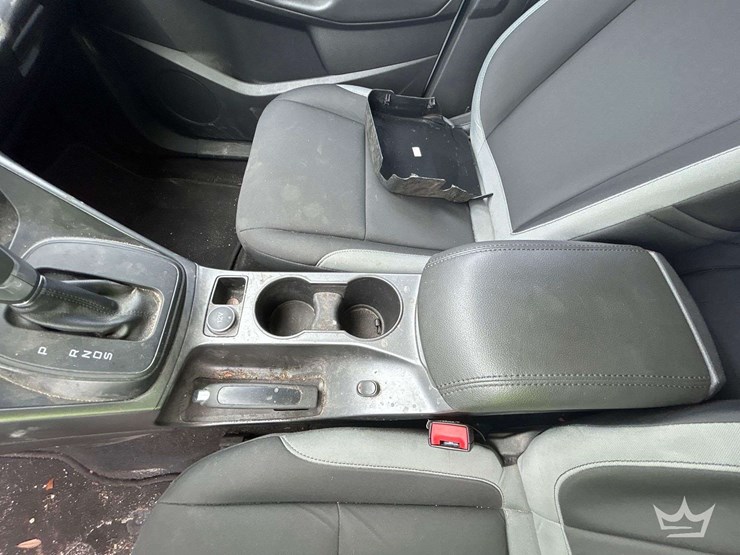 2016-ford-escape-image-17