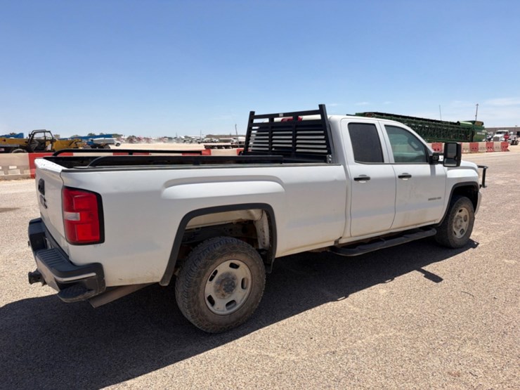 2019-gmc-sierra-2500hd-image-4