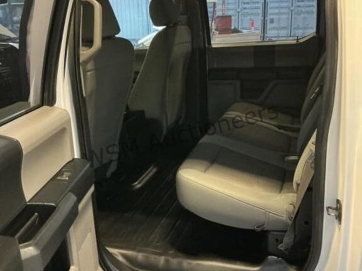 2019-ford-f150-image-25