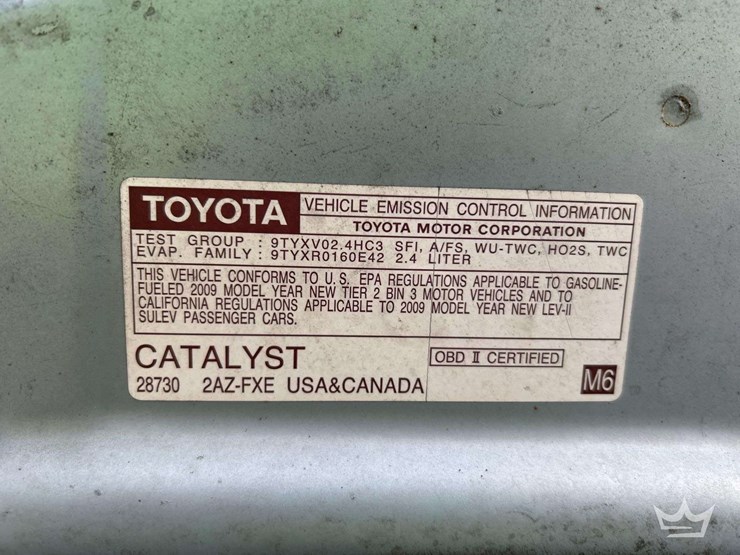 2009-toyota-camry-hybrid-sedan-image-11
