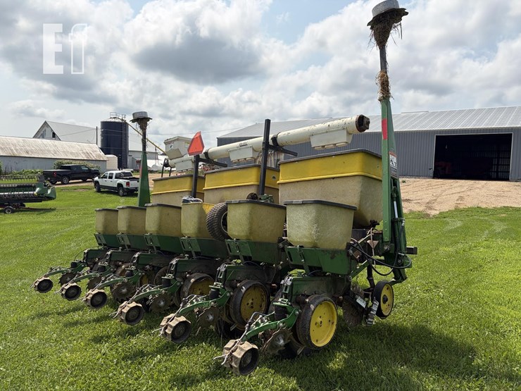 john-deere-7200-image-5