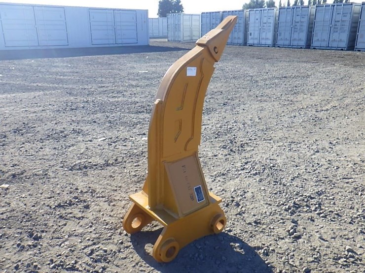 caterpillar-320-image-4