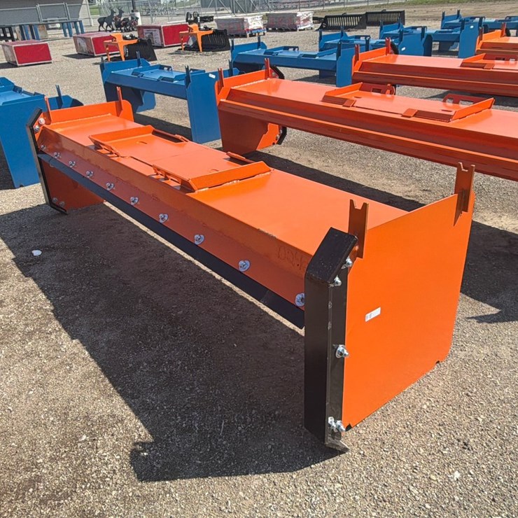 Kit Containers 10' Skid Steer Pusher With Replaceable Shoes and Blade