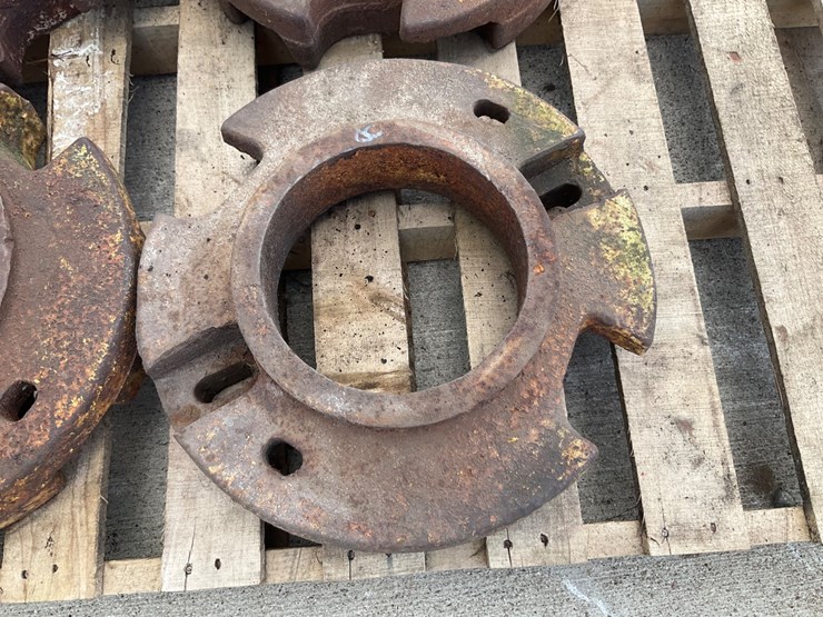 #5564-•-4-john-deere-rear-wheel-tractor-weights-image-11