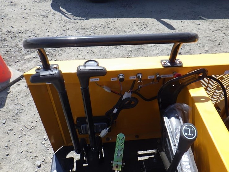 2026-sdlool-j1500-tracked-crawler-dumper-image-11