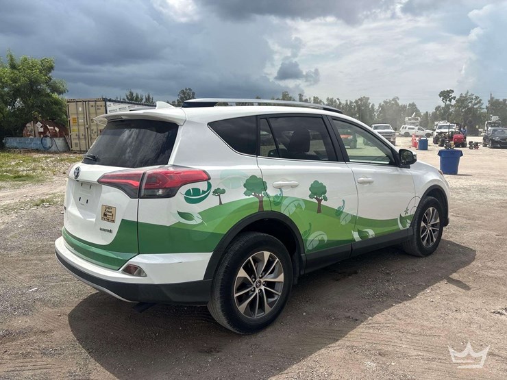 2018-toyota-rav4-image-3