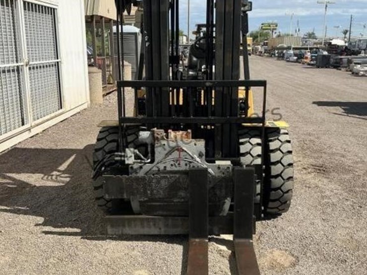 caterpillar-dp40-image-3