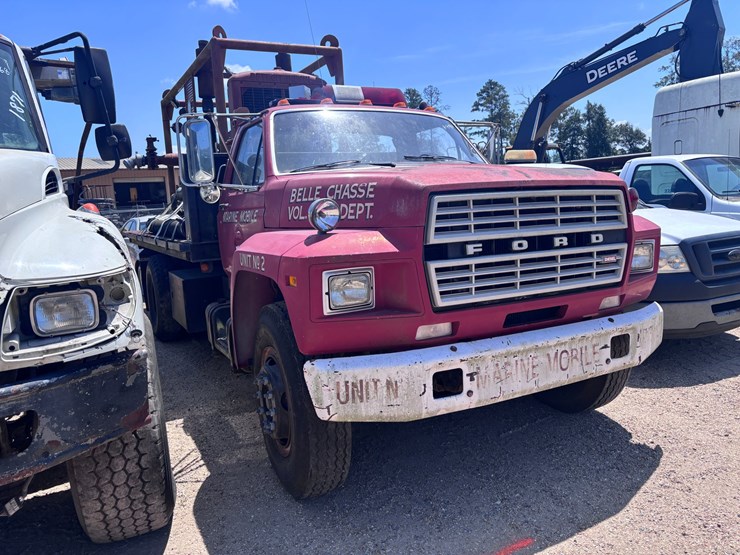 ford-f700-image-2