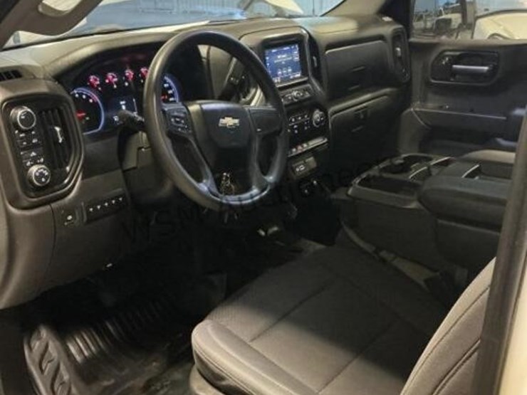 2021-chevrolet-silverado-1500-image-21