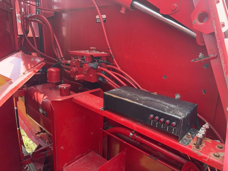 case-ih-8460-image-7