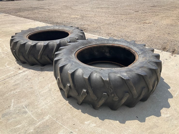 #5559-•-(2)-co-op-18.4-34-agricultural-tractor-tires-image-4